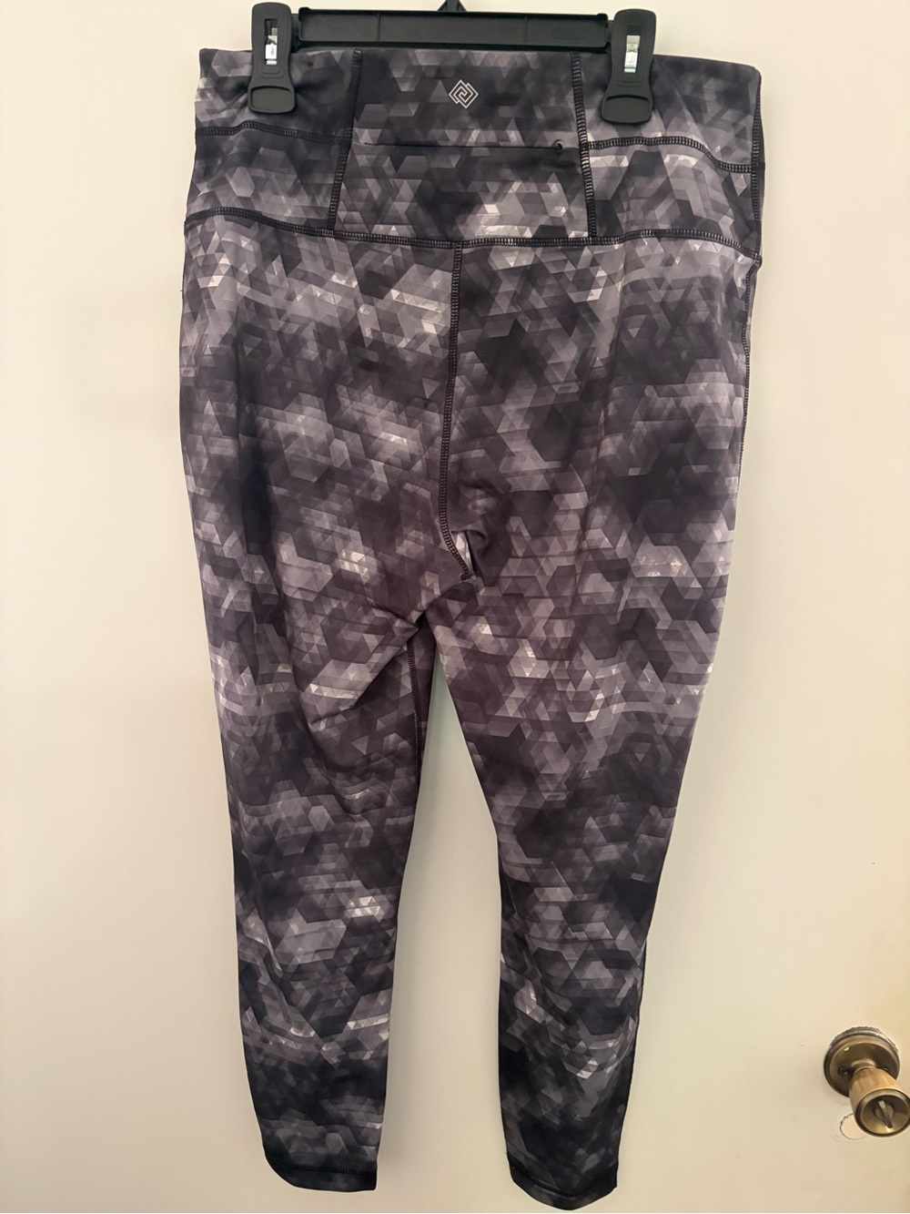 ZELOS Charcoal & Light Gray Geo High-Rise Leggings